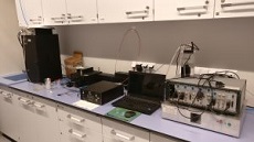 Spektrometr Fotoelektrochemiczne z Sondą Kelwina